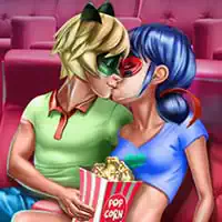 Gepunktetes Mädchen Kino Flirten